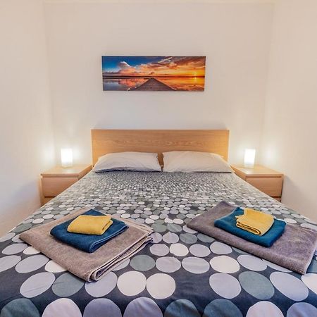 Casa Bell - Appartamento Con Parcheggio Privato E Bike Room Finale Ligure Kültér fotó