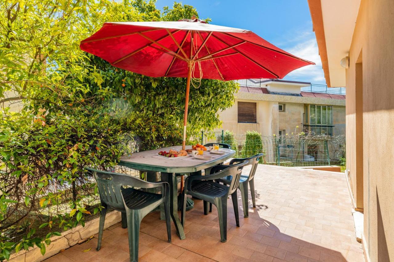 Casa Bell - Appartamento Con Parcheggio Privato E Bike Room Finale Ligure Kültér fotó