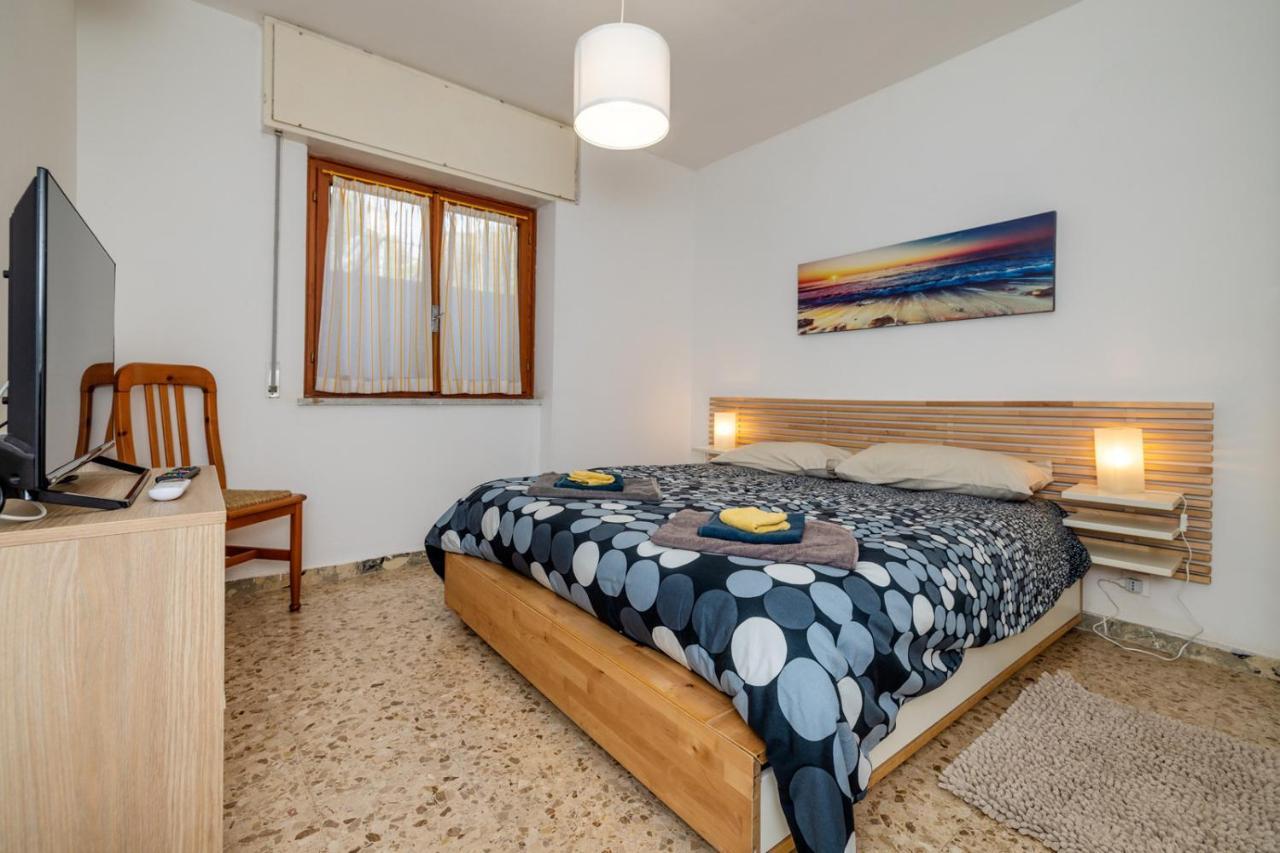 Casa Bell - Appartamento Con Parcheggio Privato E Bike Room Finale Ligure Kültér fotó