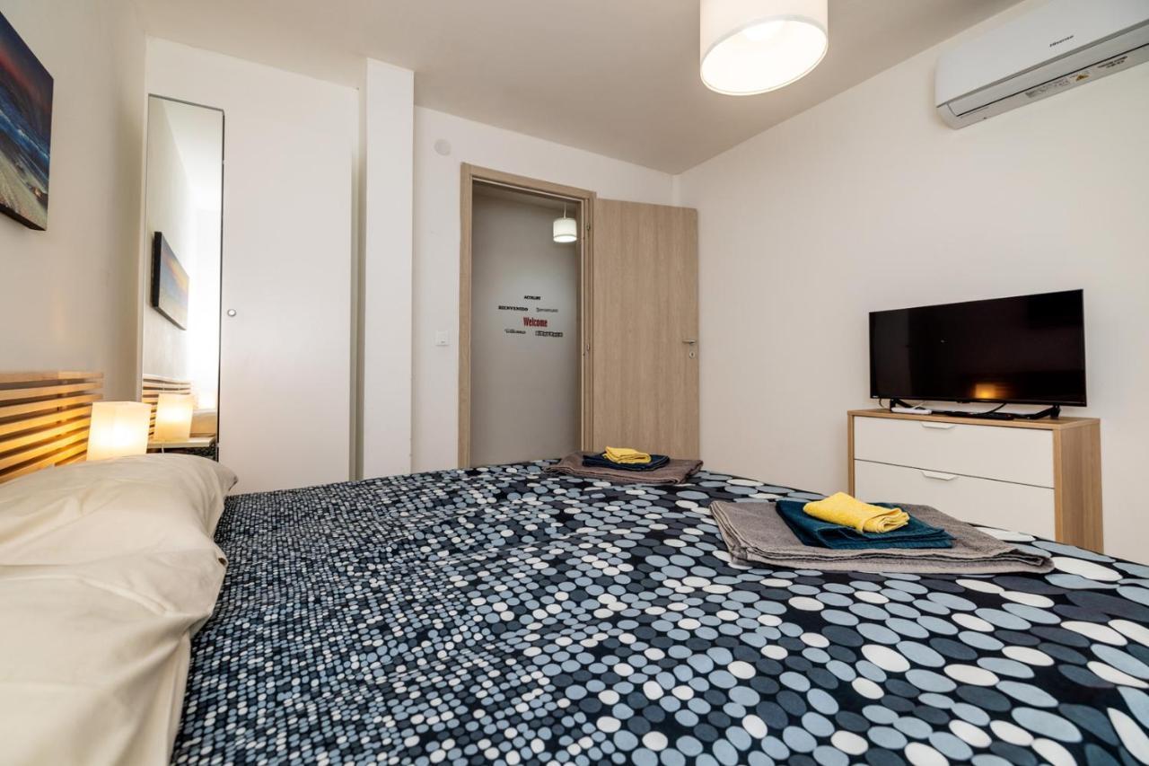 Casa Bell - Appartamento Con Parcheggio Privato E Bike Room Finale Ligure Kültér fotó
