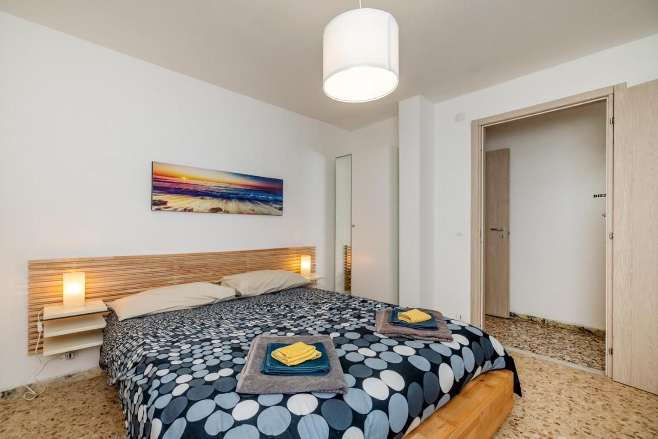 Casa Bell - Appartamento Con Parcheggio Privato E Bike Room Finale Ligure Kültér fotó